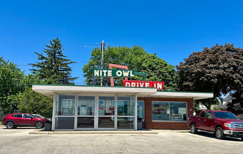 Nite Owl Drive-In - Milwaukee