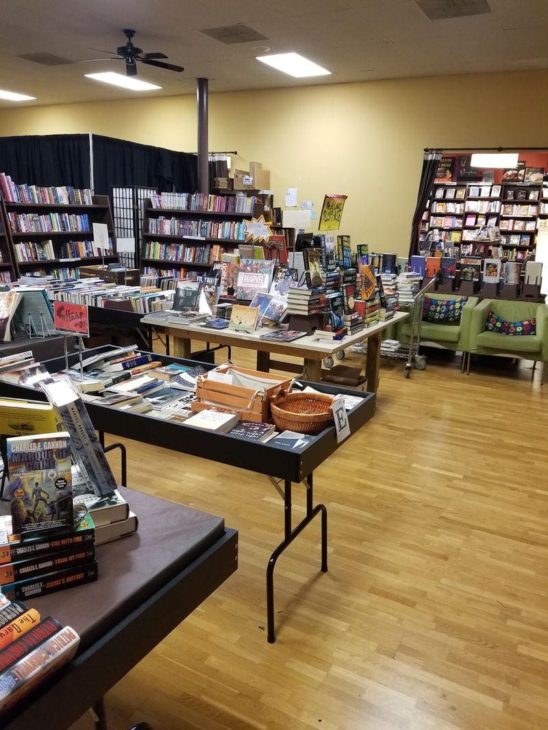 Flyleaf Books - Chapel Hill