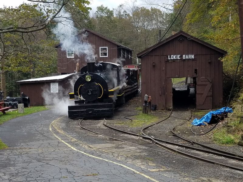 Pioneer Tunnel Coal Mine & Steam Train
