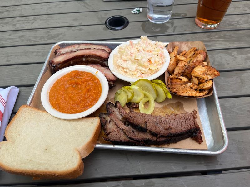 Slows Bar BQ, Detroit, Wayne County