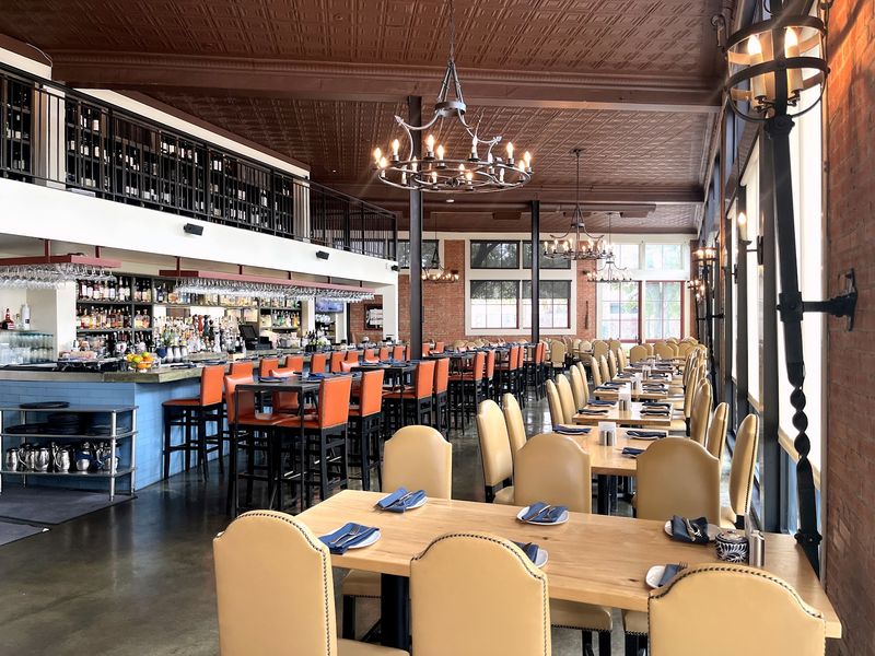 Hugo's, Houston