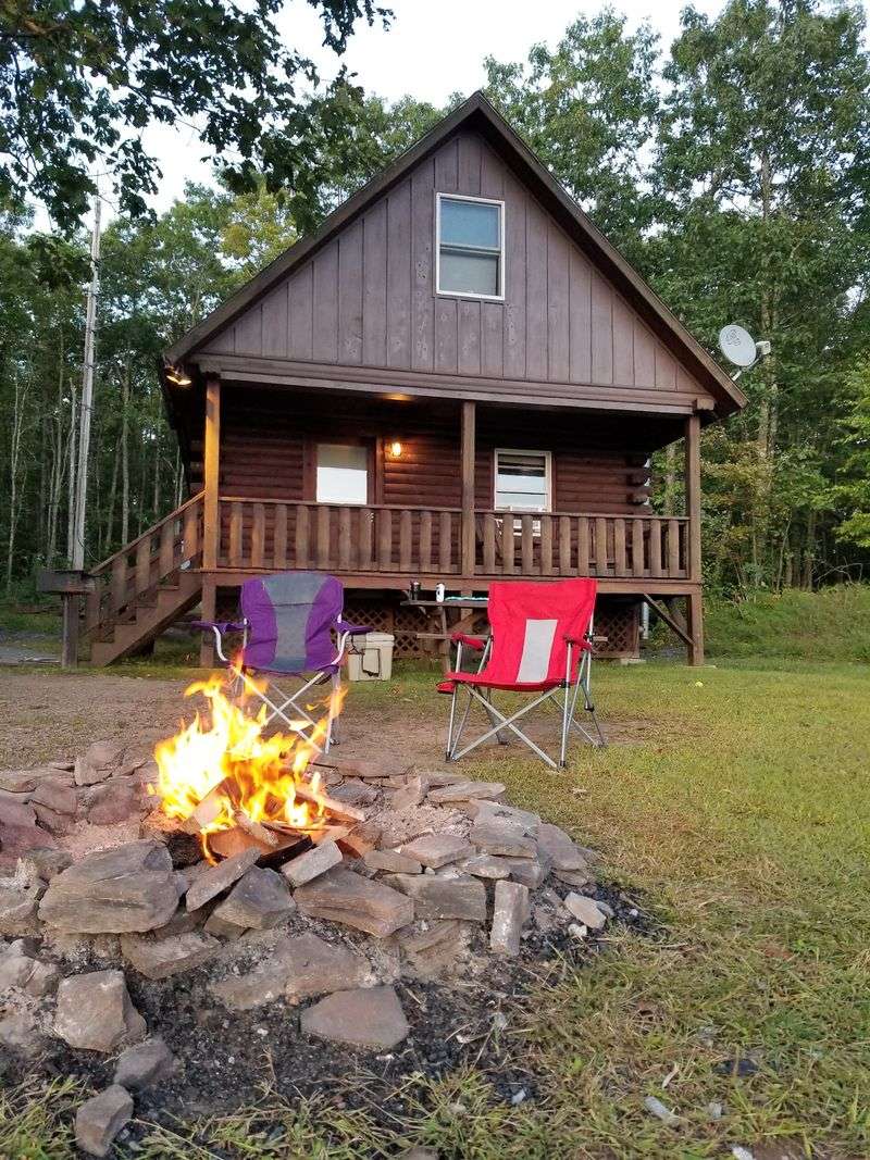 Bass Mountaintop Cabin Rental - Hancock