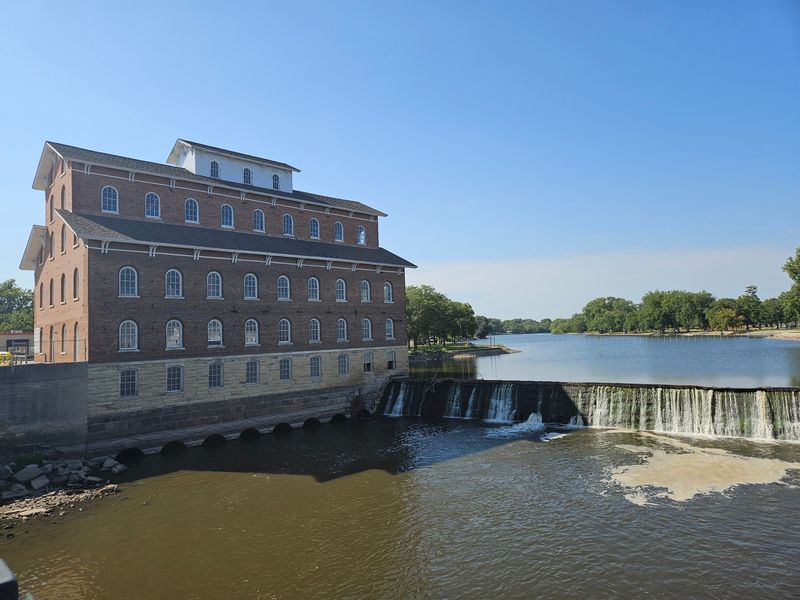 Wapsipinicon Mill - Independence