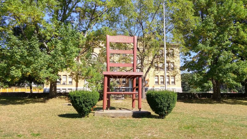 The Big Chair - Gardner