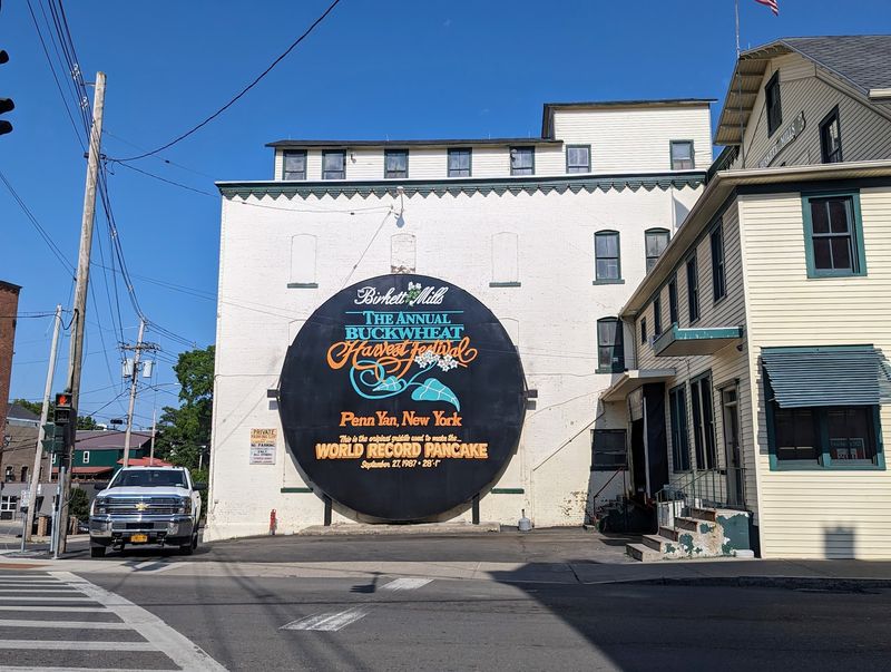 World's Largest Pancake Griddle - Penn Yan