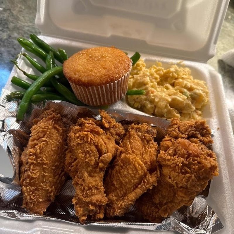 Ms. Lisa's New Orleans Cuisine, Wareham