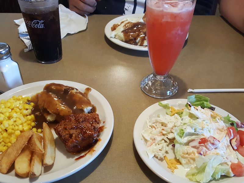 Caf&eacute; by Country Kitchen &ndash; Ottumwa