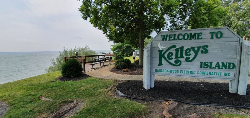 Kelleys Island Observation Deck - Kelleys Island