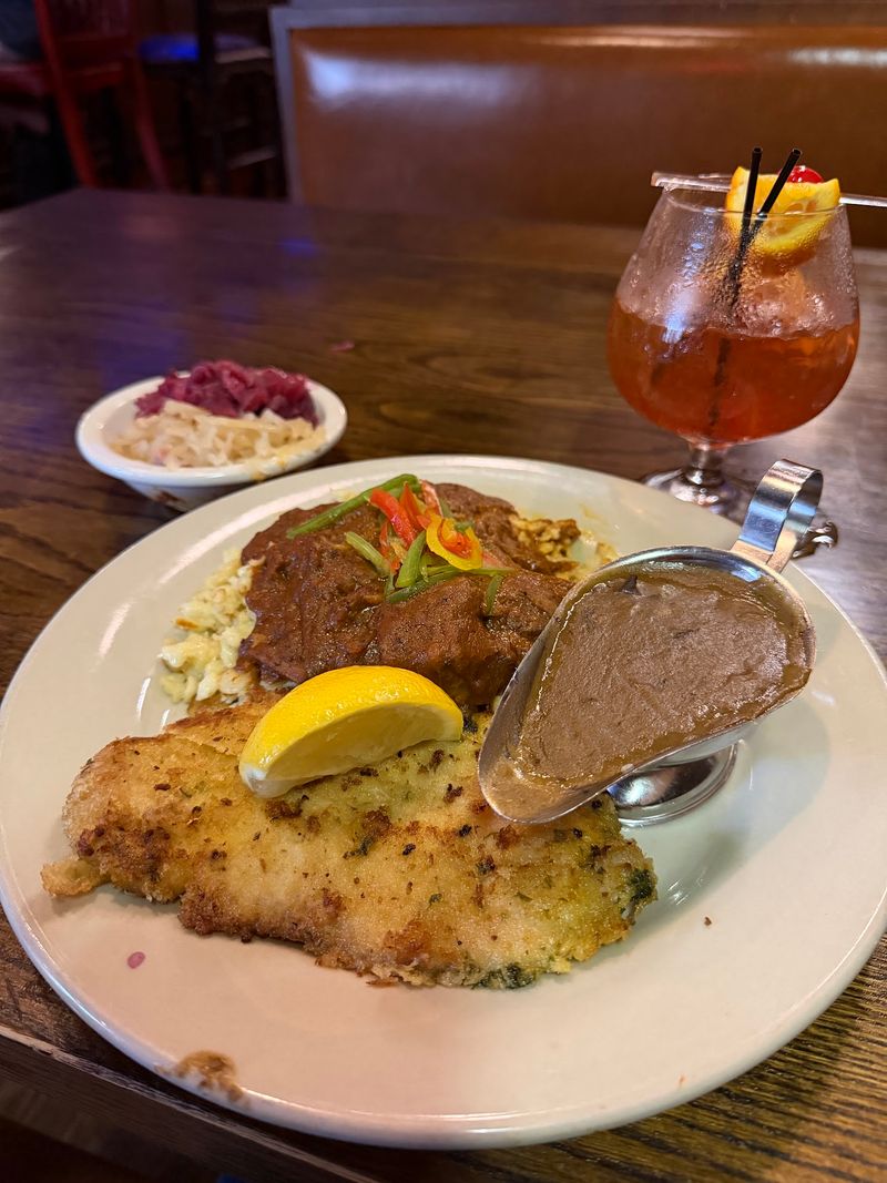 Mader's Restaurant