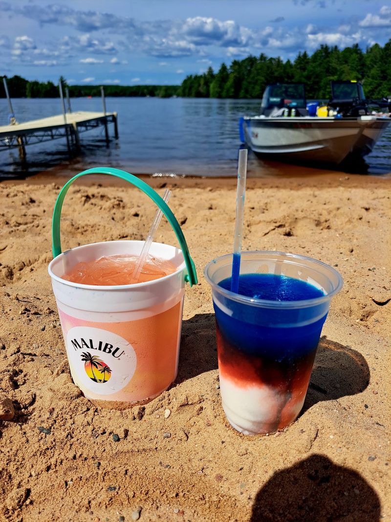 Tiki Beach Bar & Grill - Mosinee