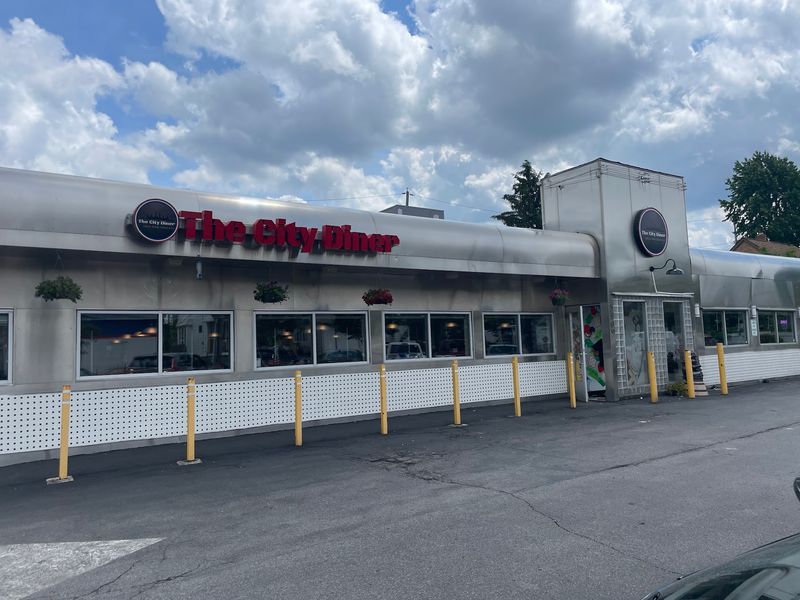 A Neighborhood Favorite With Old-School Diner Charm