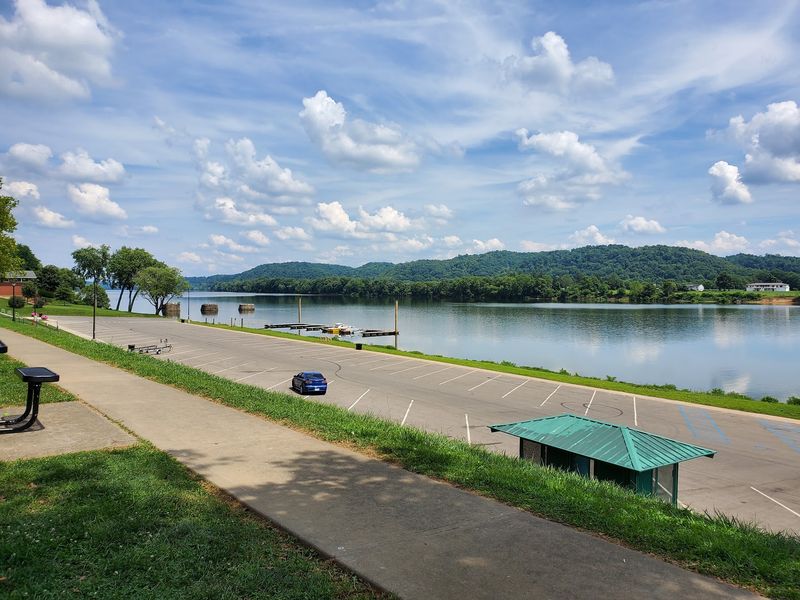 Gallipolis City Park Riverfront Walk - Gallipolis
