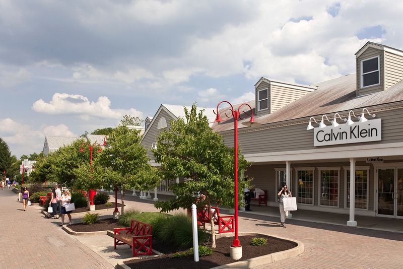A Village-Style Shopping Day