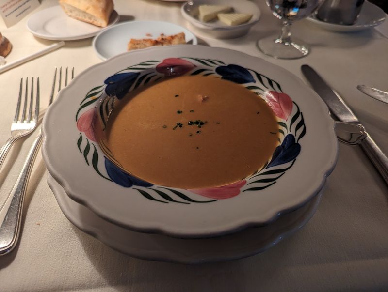 The Prix Fixe Menu Turns the Meal Into a Slow Story