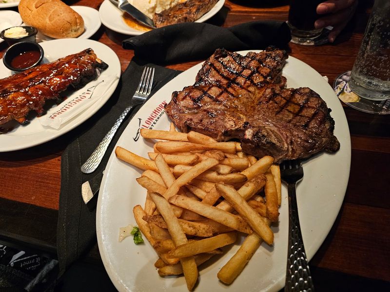LongHorn Steakhouse - Southington