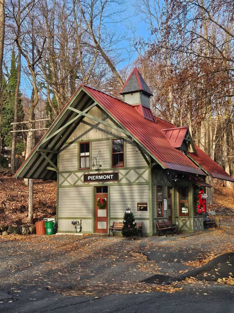 Piermont Train Station, Piermont