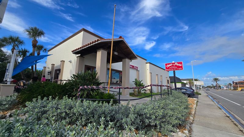 La Casa Del Pane - St. Pete Beach