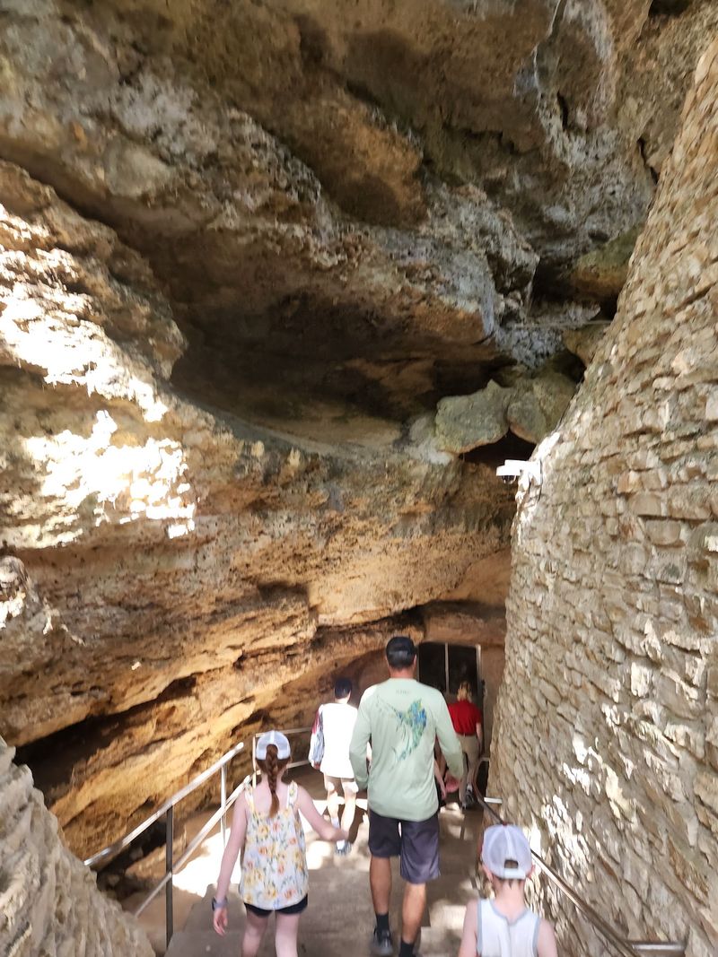 Natural Bridge Caverns, San Antonio, Comal County