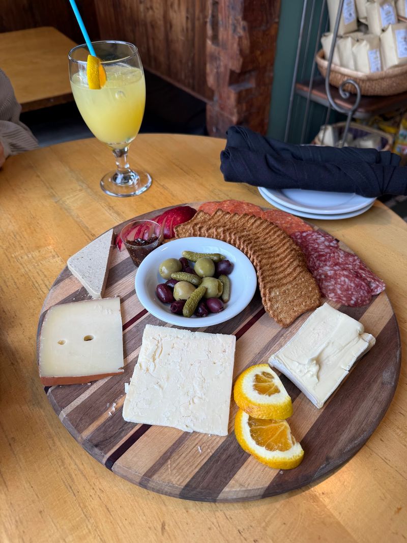 The Last Chance Antiques & Cheese Cafe, Tannersville, Greene County