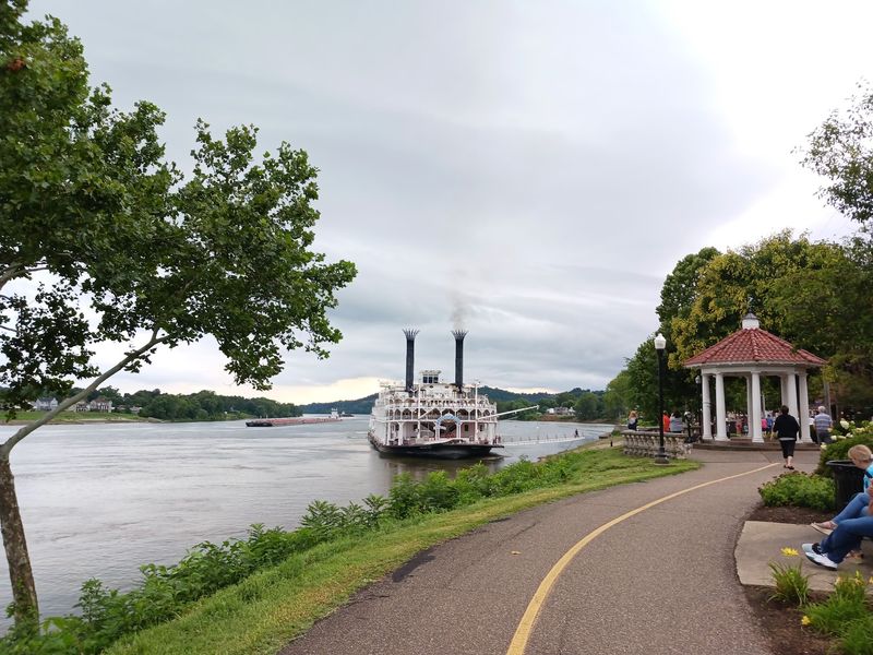 Marietta, Historic Downtown and the Muskingum River