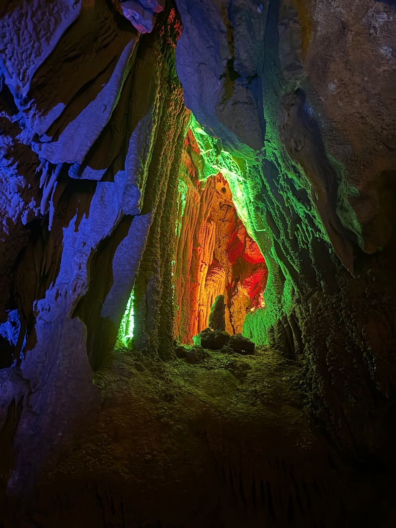 Coral Caverns, Manns Choice, Bedford County