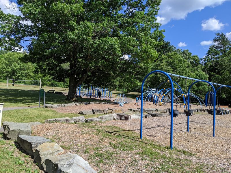 Playgrounds That Give Kids A Lake-View Bonus