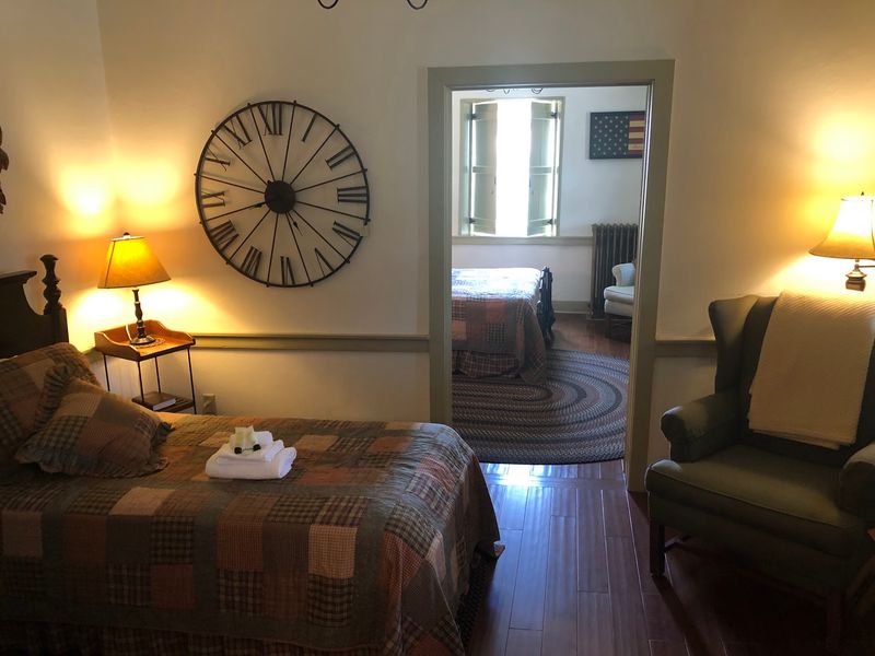 Overnight Rooms Turn Dinner Into A Mini Getaway