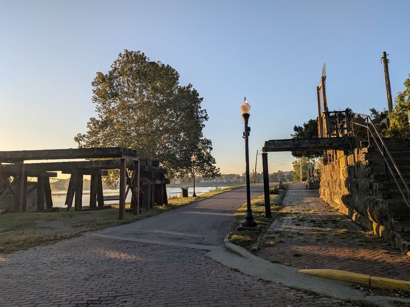 Marietta Harmar Village Riverfront - Marietta