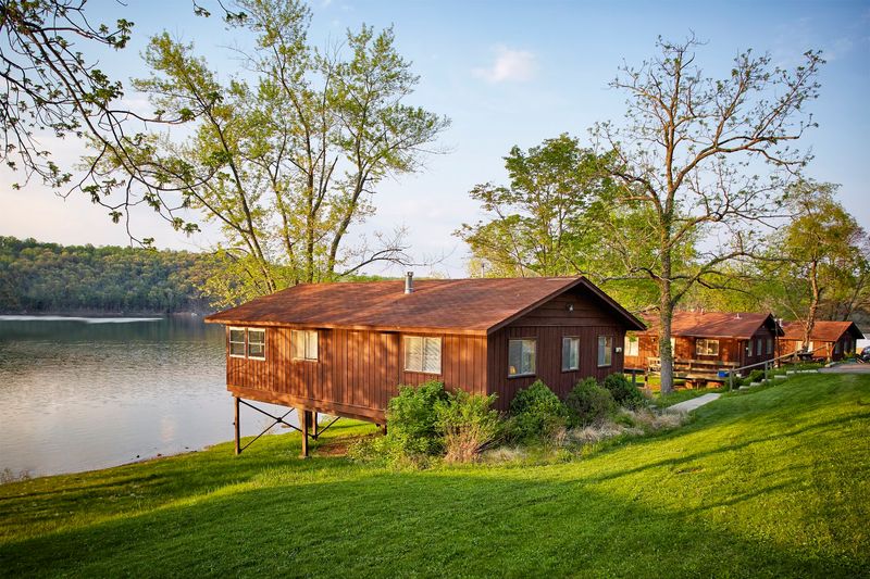 Salt Fork Lodge & Conference Center Cabins - Cambridge
