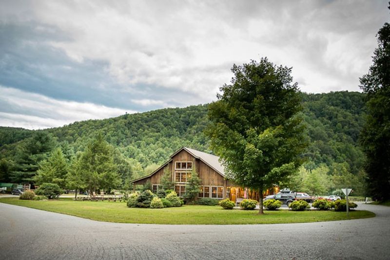 Wide Open Space at Leatherwood Mountains Cabin Rentals