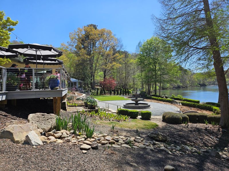 Chattahoochee Elegance at Ray's on the River