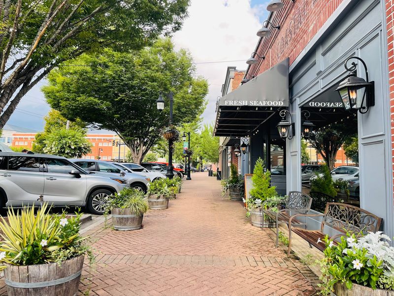 Main Street Ease in Canton