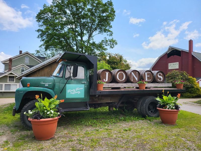 Jones Family Farms, Shelton, Fairfield County