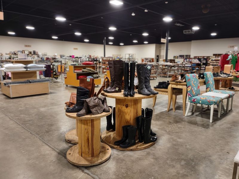 Clothing Racks Reward Patient Browsers
