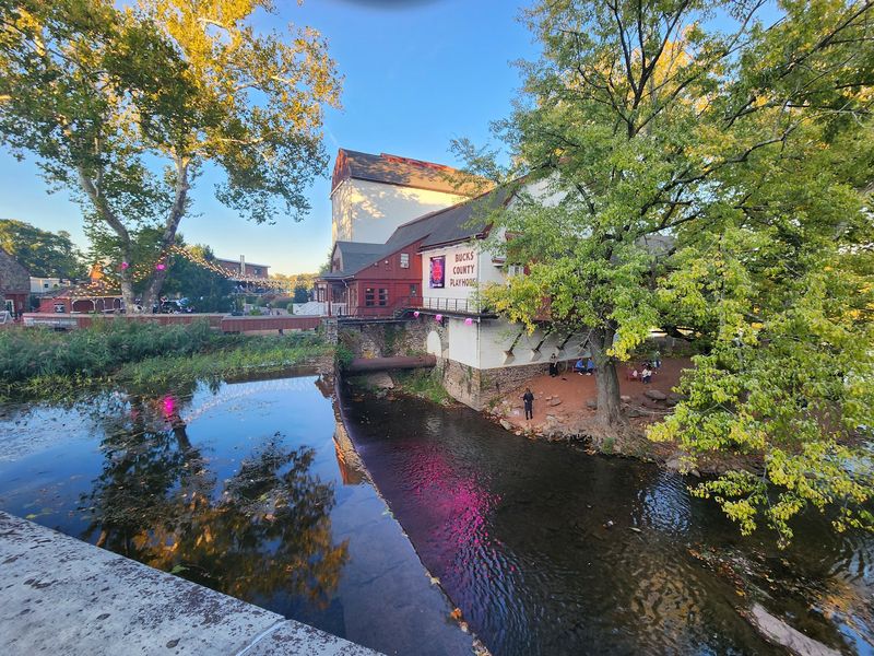 New Hope - Enjoy a Relaxing Riverside Escape