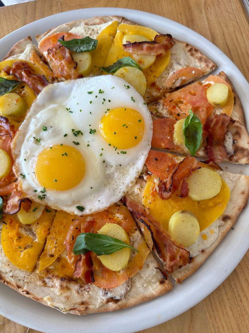 La Plage Restaurant & Oyster Bar - Westport