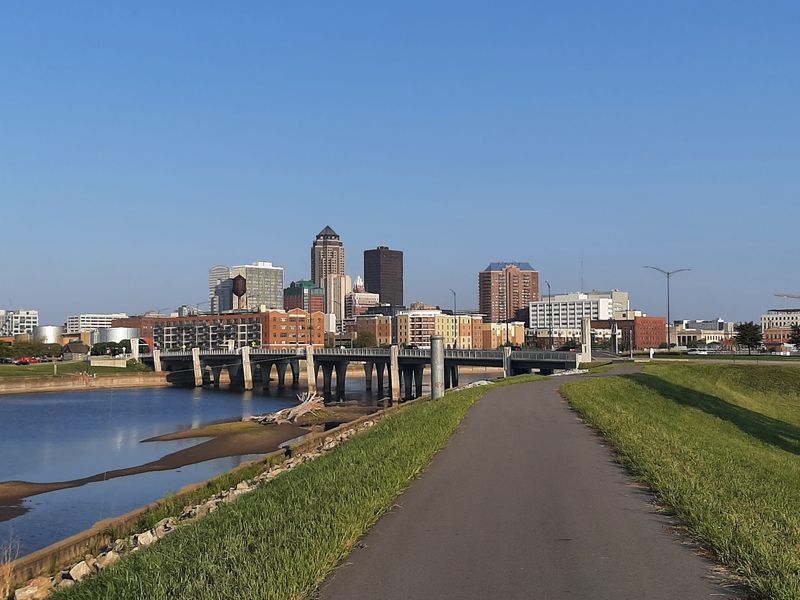 City Energy Beside the Water in Des Moines