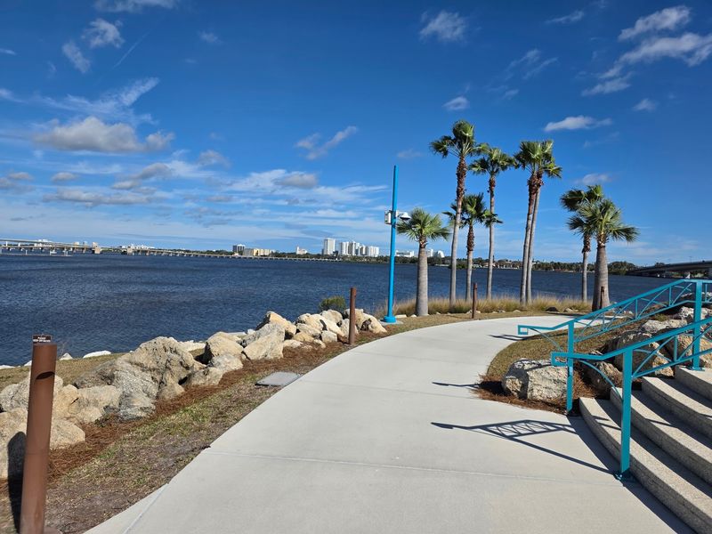 Riverfront Esplanade - Daytona Beach