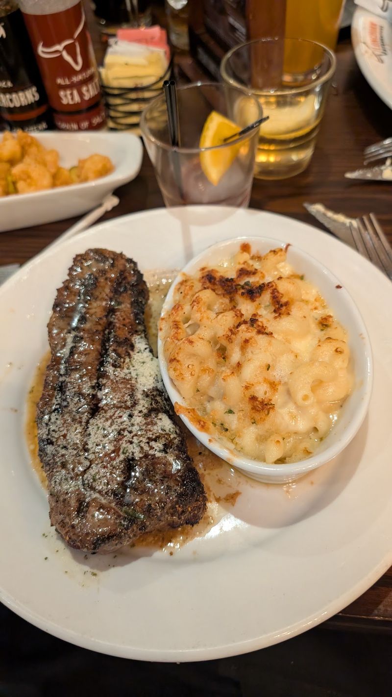 A Polished Steak Night Without the Fancy Price - LongHorn Steakhouse, Cincinnati, Hamilton County