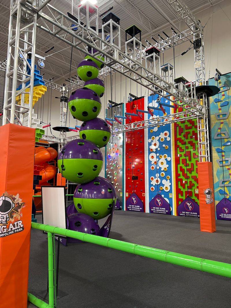 Climbing Walls and Obstacle Challenges for Wiggly Energy