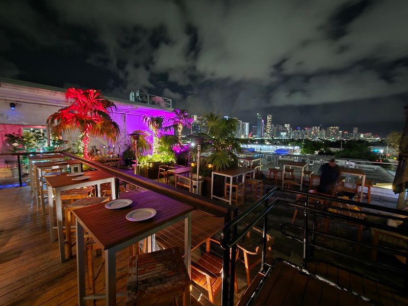 Astra Miami Rooftop - Wynwood