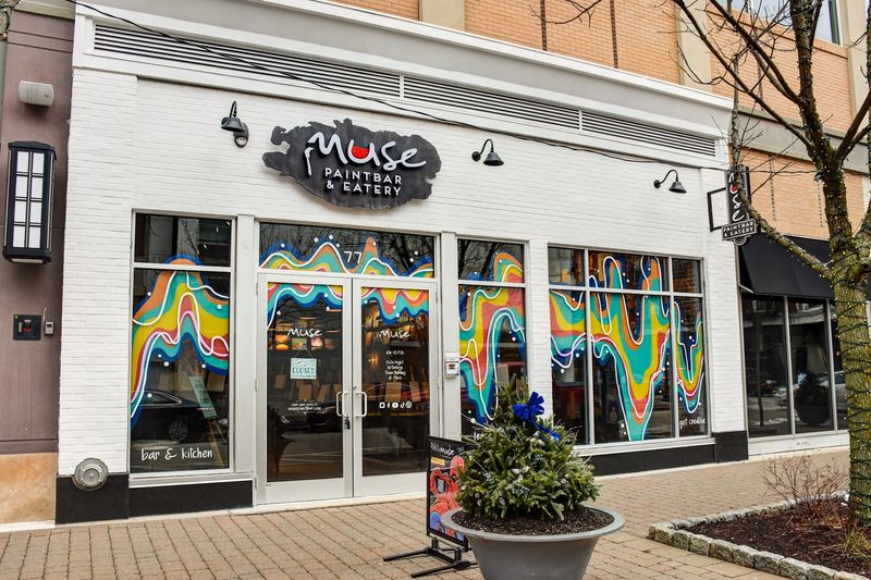 Muse Paintbar - West Hartford