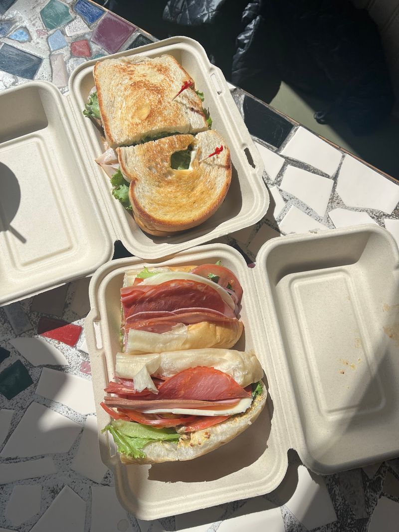 Schnitz Deli, Grand Rapids, Kent County
