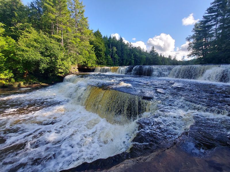 Paradise & Tahquamenon Falls