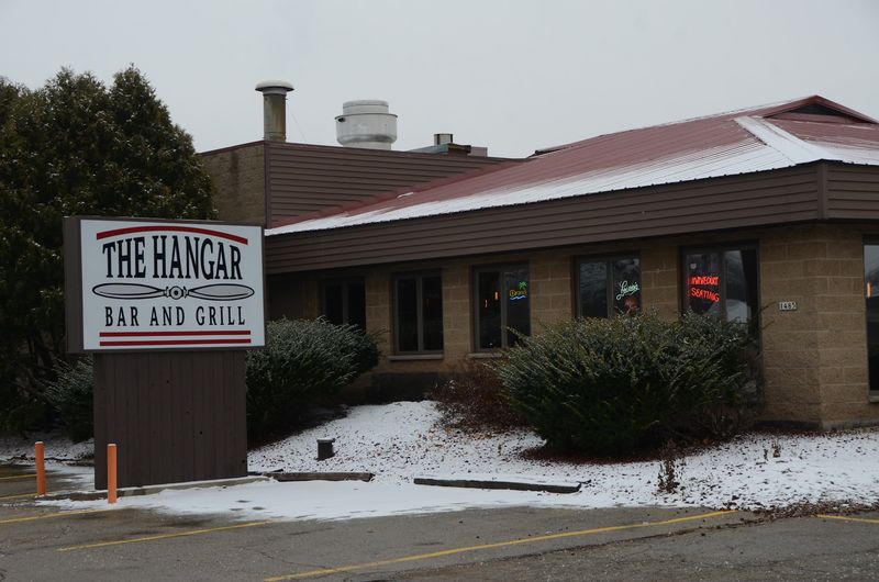 The Hangar Bar and Grill - Oshkosh
