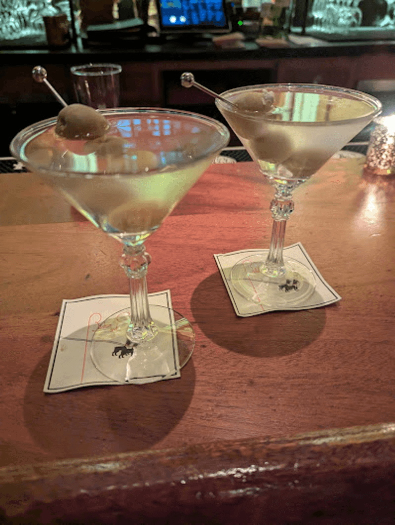 Cocktails With a Silver-Screen Mood