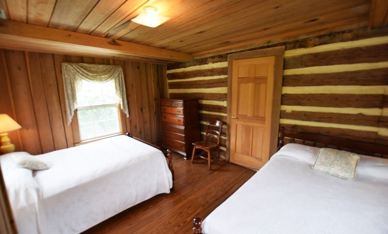Graves Mountain Farm & Lodges (Syria)