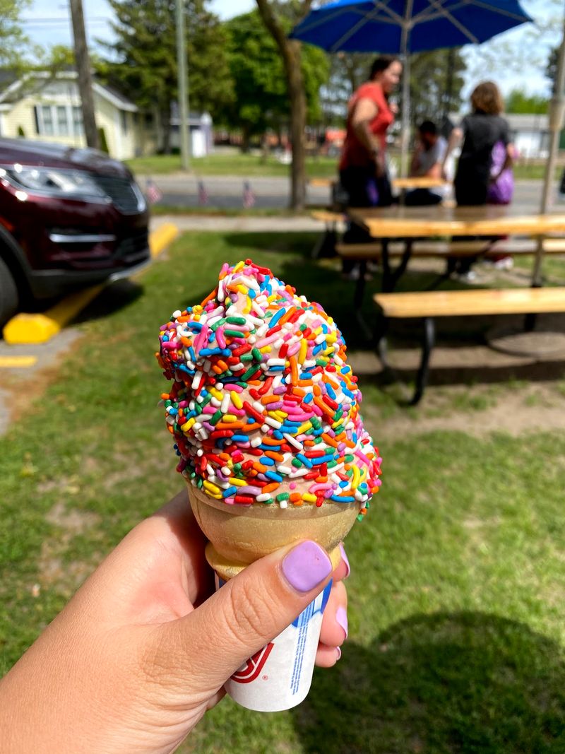 Charlevoix Dairy Grille, Charlevoix, Charlevoix County