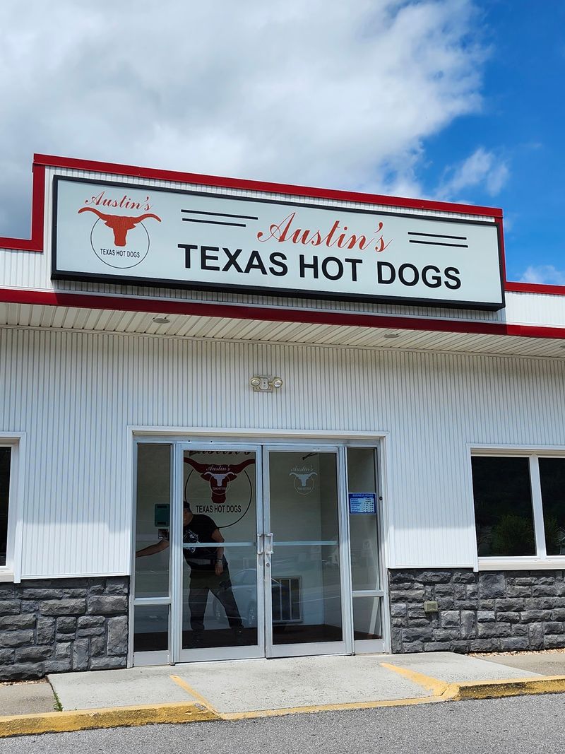 Austin's Texas Hot Dogs - Tyrone