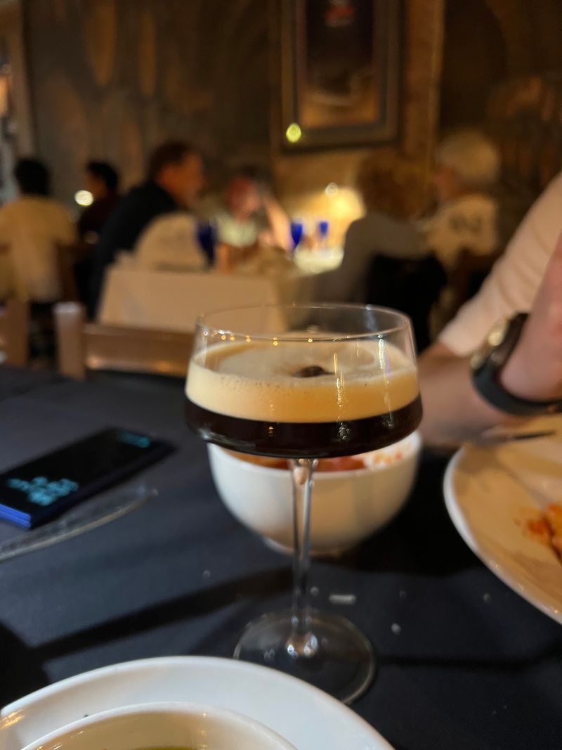 A Full Bar Made For Lingering